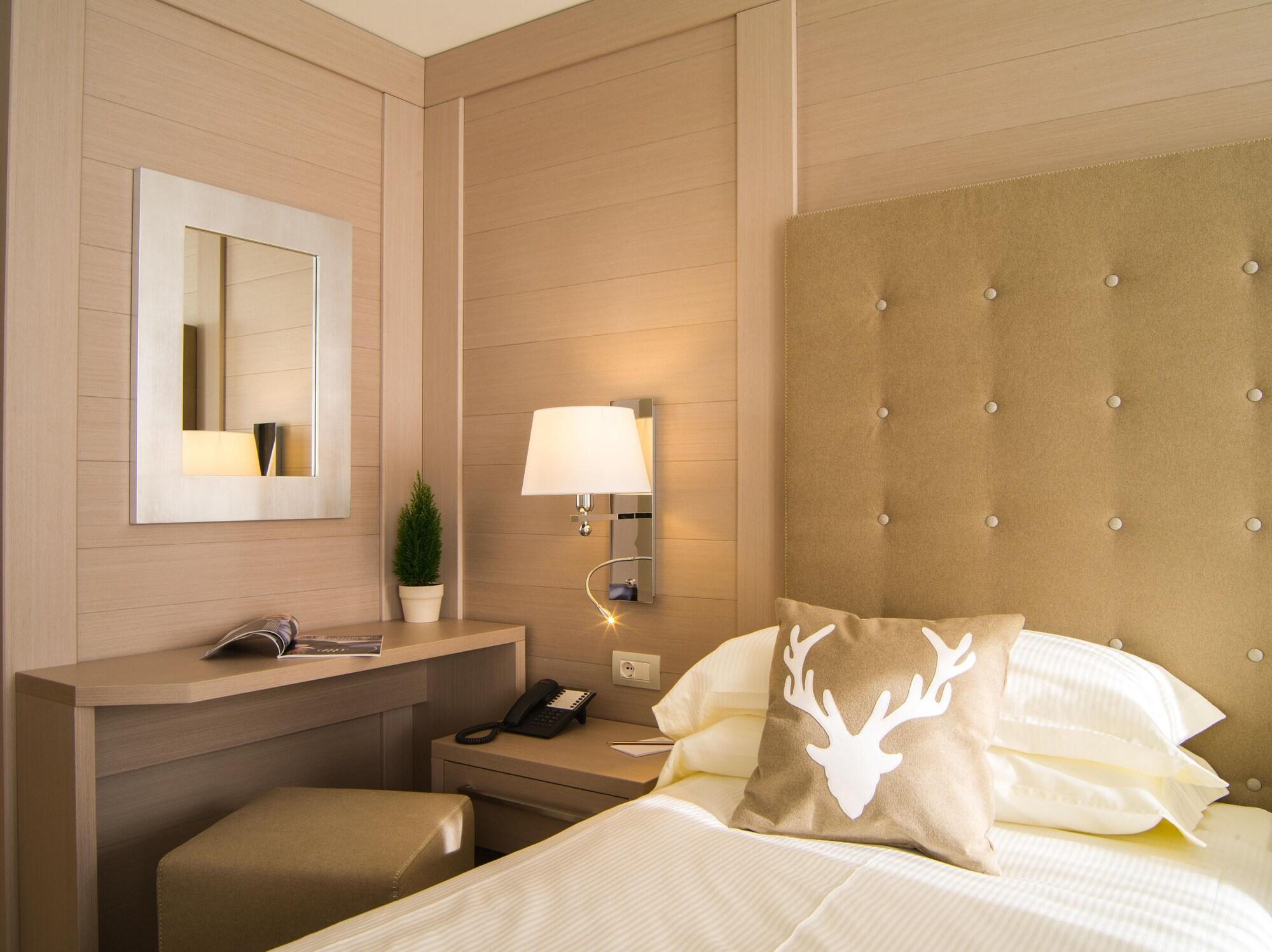Hotel Miramonti Madonna di Campiglio Bagian luar foto