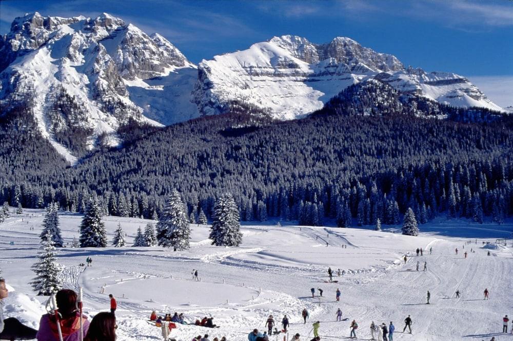 Hotel Miramonti Madonna di Campiglio Bagian luar foto