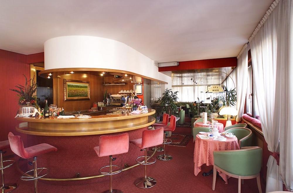 Hotel Miramonti Madonna di Campiglio Bagian luar foto