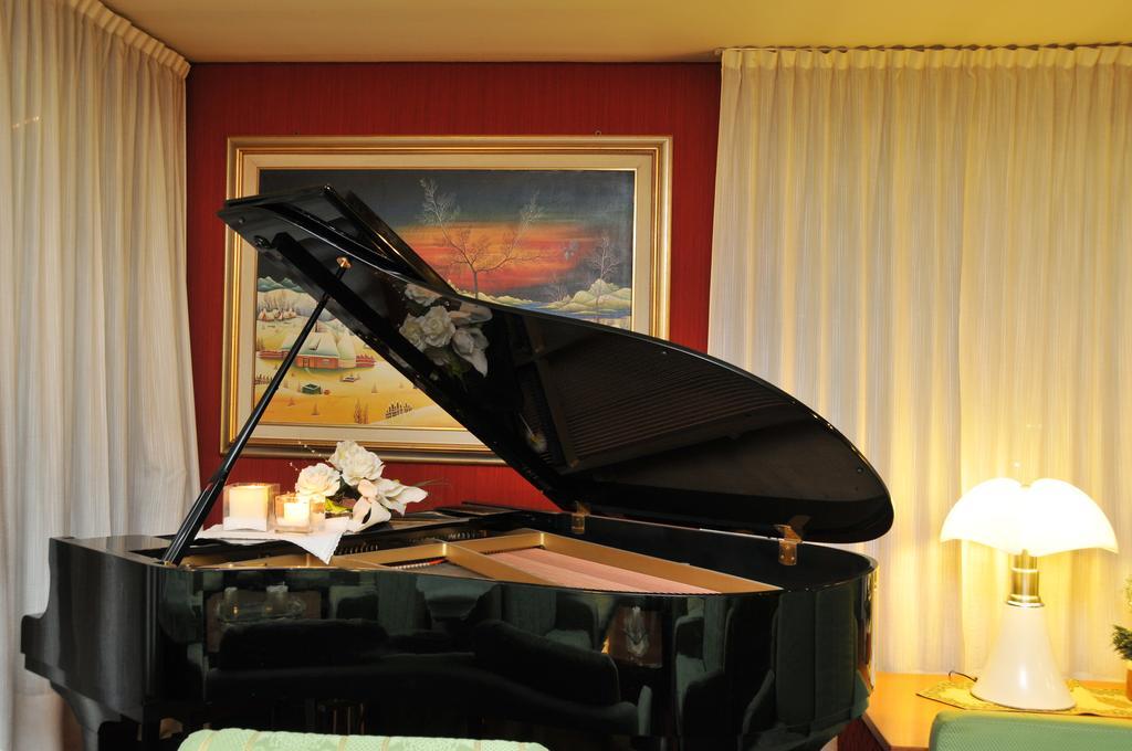 Hotel Miramonti Madonna di Campiglio Bagian luar foto